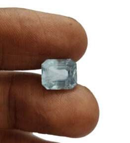 GRA Certified Aquamarine Gemstone Original Untreated Beruj stone  2.6 Carat ( 2.86 Ratti )